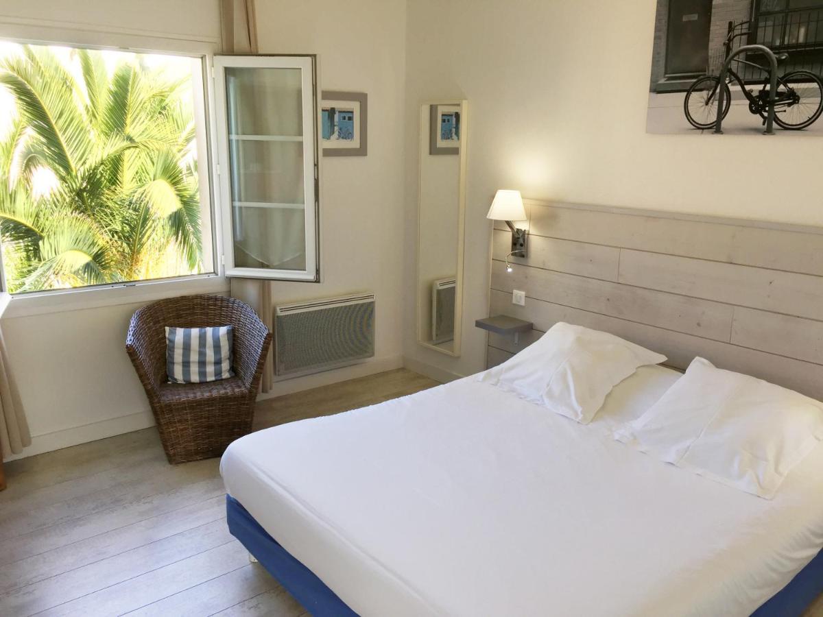 Hotel Le Square Saint-Pierre-d'Oleron Esterno foto