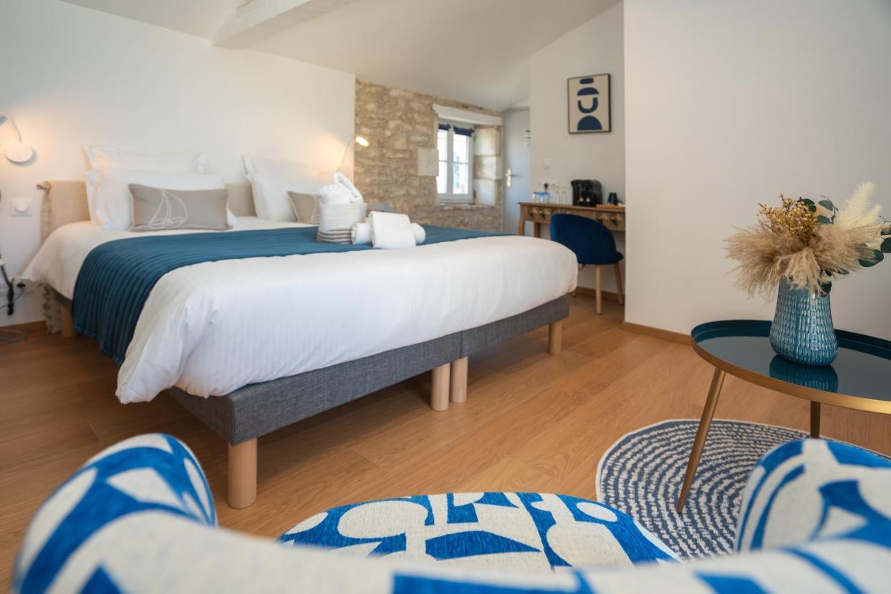 Hotel Le Square Saint-Pierre-d'Oleron Esterno foto
