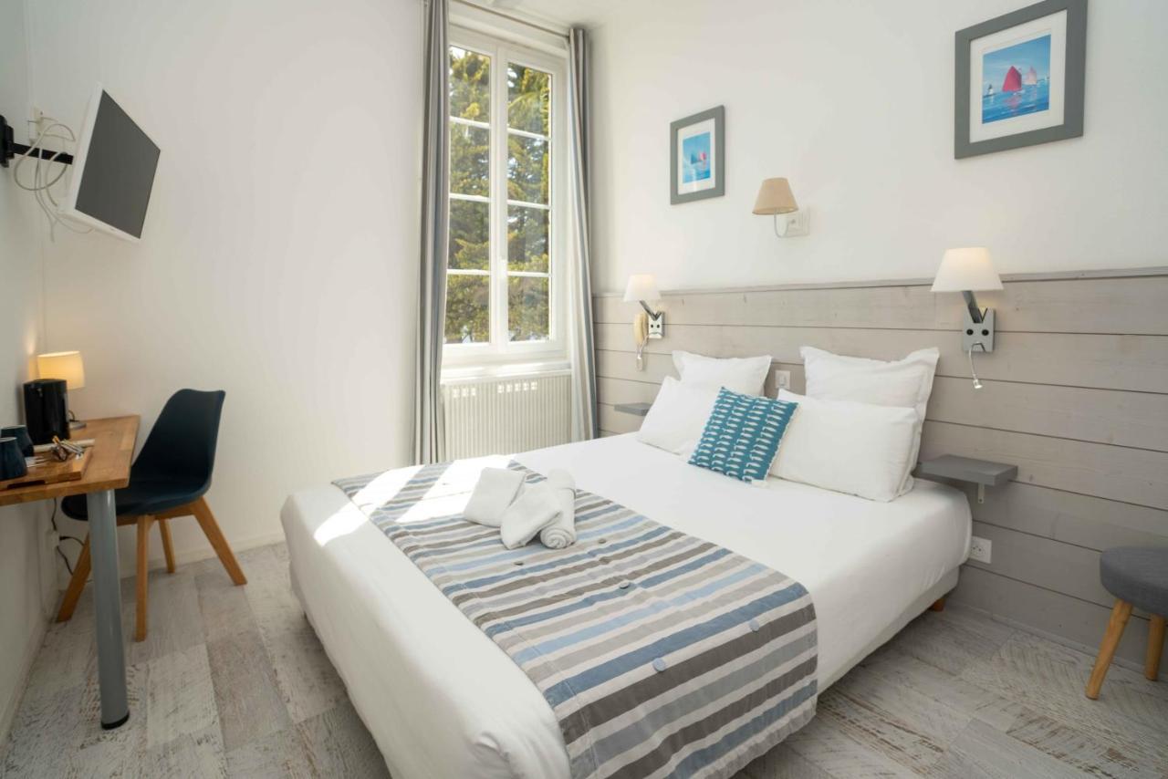 Hotel Le Square Saint-Pierre-d'Oleron Esterno foto