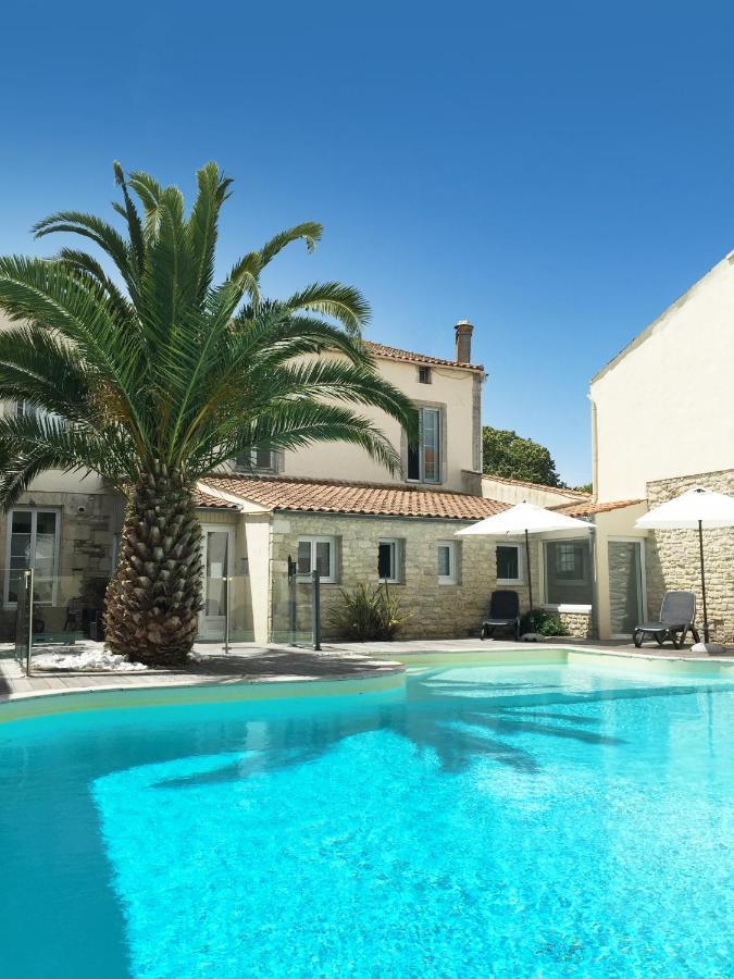 Hotel Le Square Saint-Pierre-d'Oleron Esterno foto