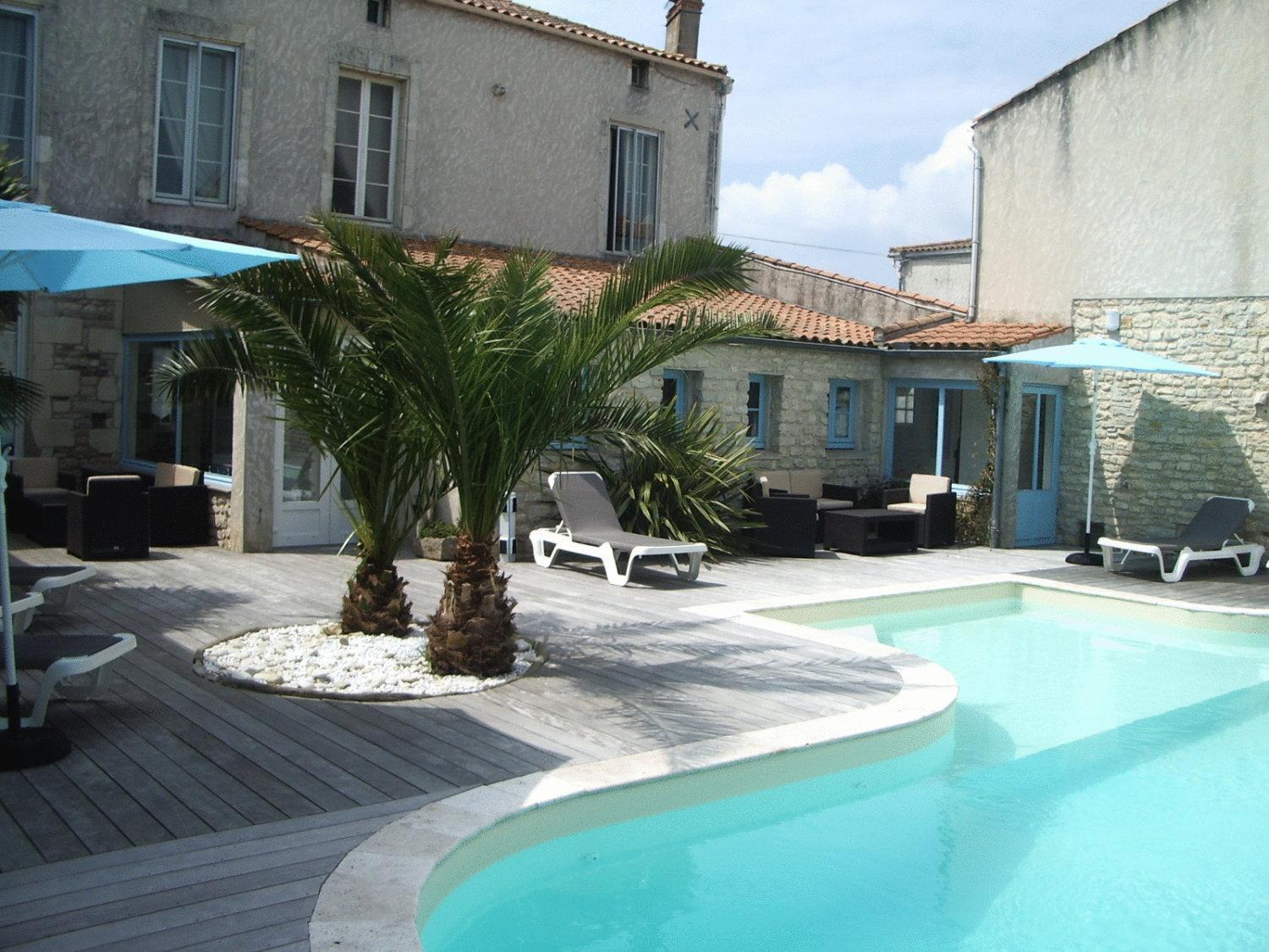 Hotel Le Square Saint-Pierre-d'Oleron Esterno foto