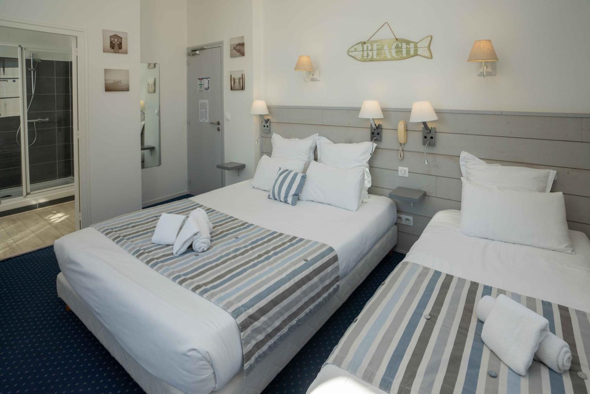 Hotel Le Square Saint-Pierre-d'Oleron Esterno foto